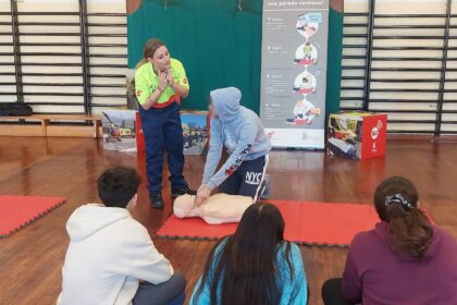 Alumnos de Secundaria aprenden RCP