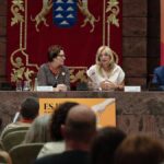 La mesa redonda celebrada este martes en el Parlamento de Canarias