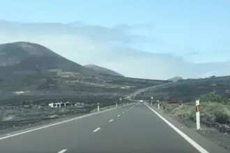 Bauarbeiten an der LZ-30 Lanzarote