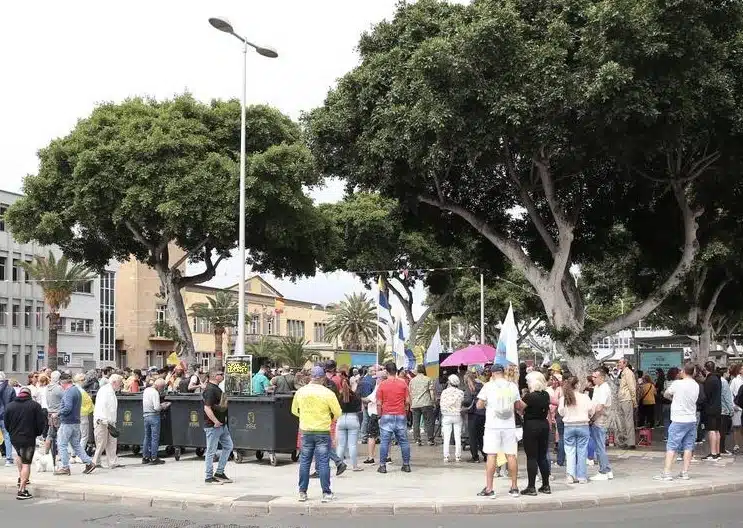 gegen die illegale Einwanderung auf die Kanarischen Inseln